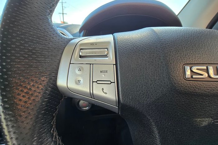 2019 Isuzu MU-X LS-T