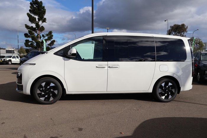 2026 Hyundai STARIA Lounge