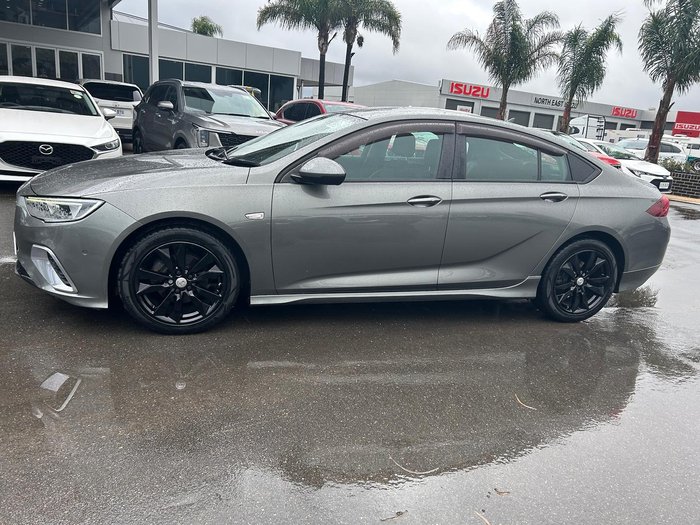 2018 Holden Commodore RS