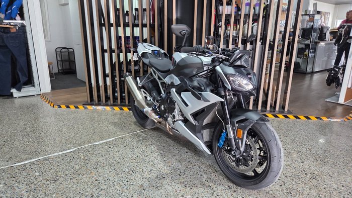 2025 BMW Motorrad M 1000 R