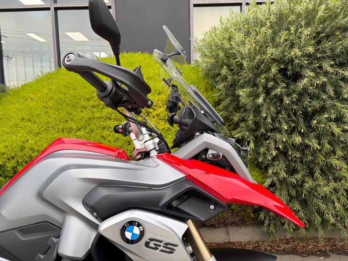 2015 BMW Motorrad R1200 GS Red