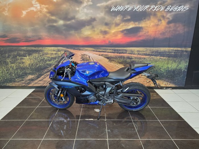 2023 Yamaha YZF-R7LA BLACK