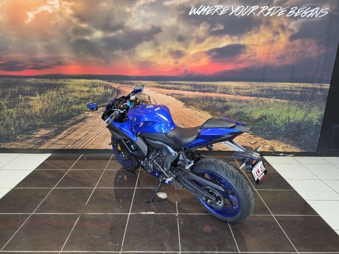 2023 Yamaha YZF-R7LA BLACK