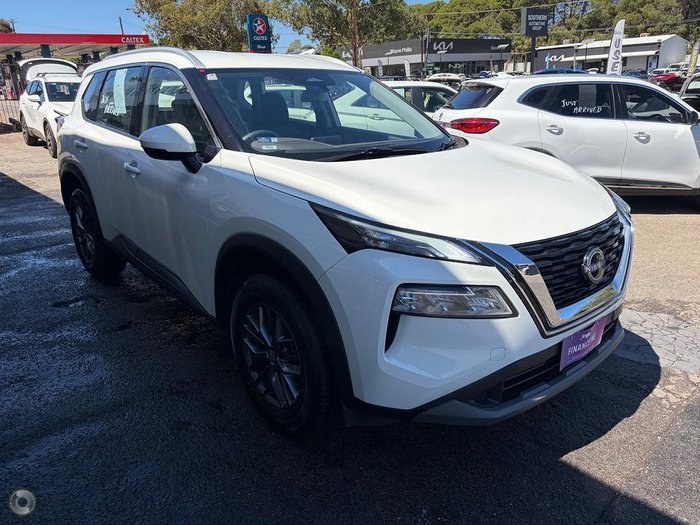 2024 Nissan X-TRAIL ST