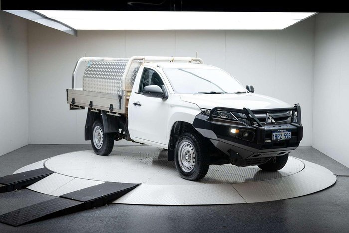 2022 Mitsubishi Triton GLX