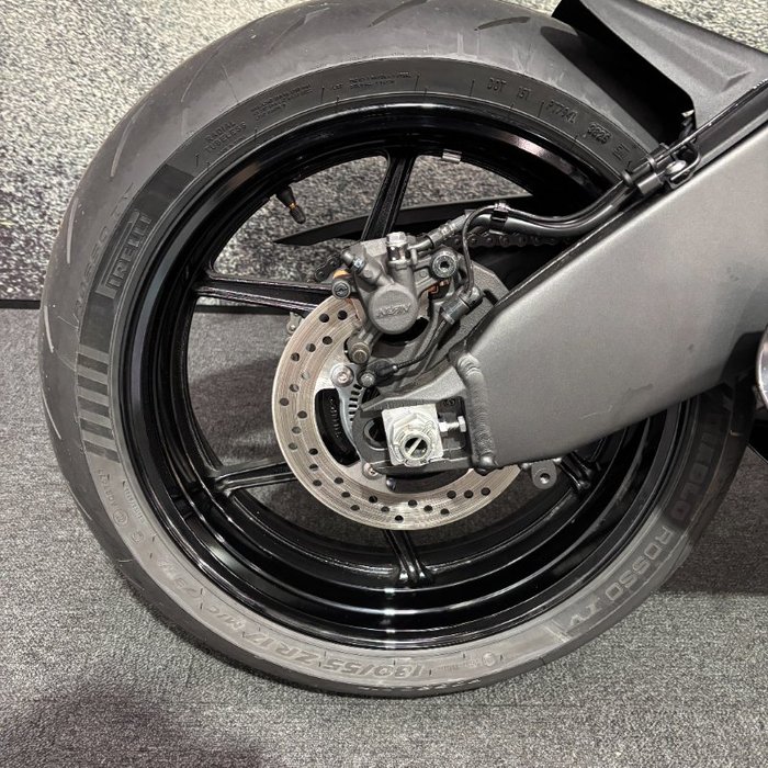 2026 Kawasaki NINJA ZX-6R (636) Grey