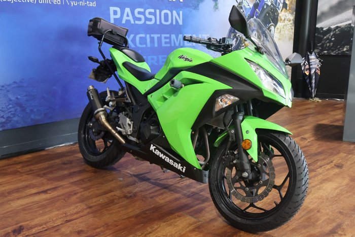2013 Kawasaki NINJA 300 ABS Green