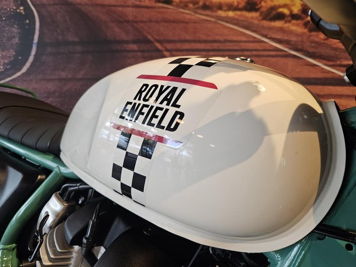 2025 Royal Enfield Bear 650 650 Twin White