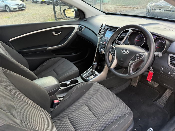 2014 HYUNDAI i30 SE