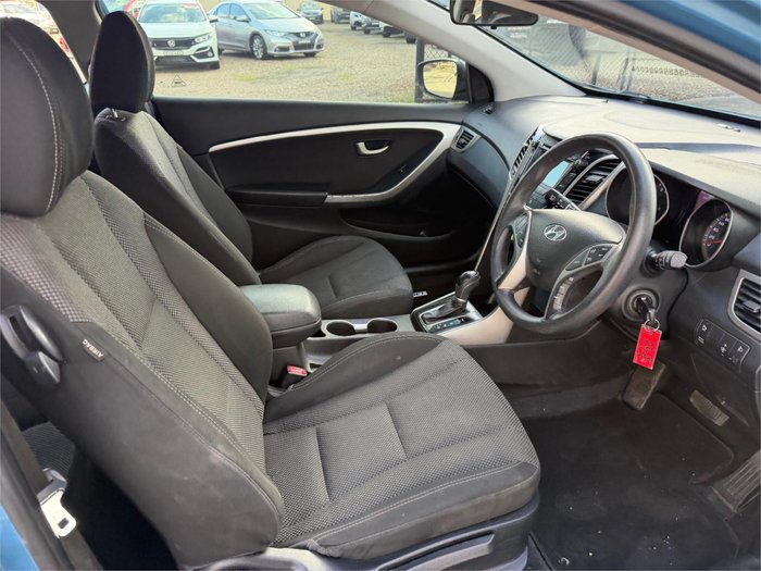 2014 HYUNDAI i30 SE