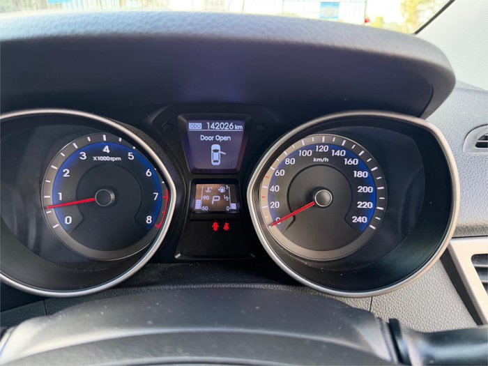 2014 HYUNDAI i30 SE