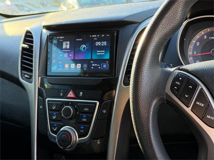 2014 HYUNDAI i30 SE