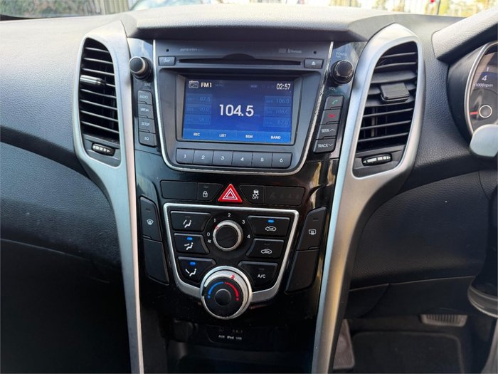 2014 HYUNDAI i30 SE