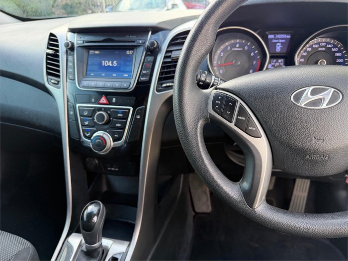 2014 HYUNDAI i30 SE