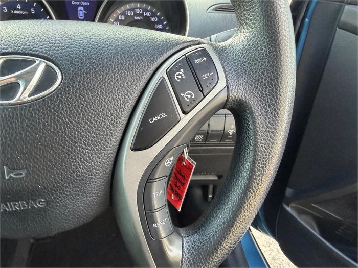 2014 HYUNDAI i30 SE