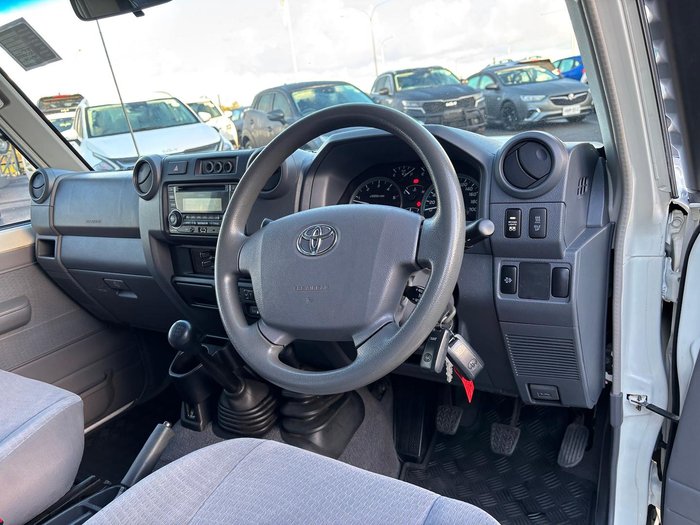 2018 Toyota Landcruiser GXL Troopcarrier