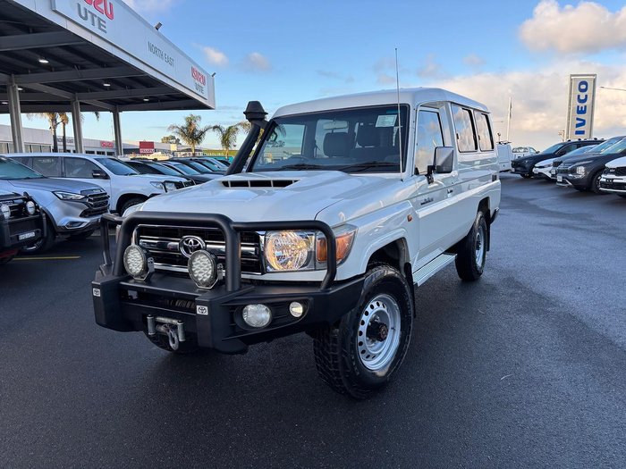 2018 Toyota Landcruiser GXL Troopcarrier