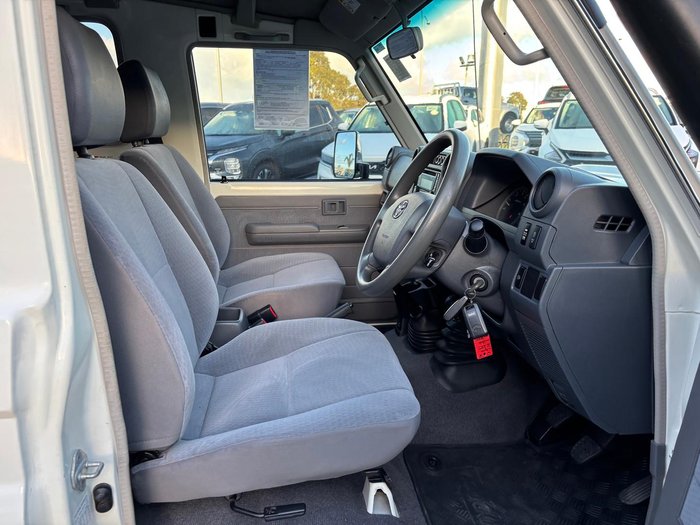 2018 Toyota Landcruiser GXL Troopcarrier
