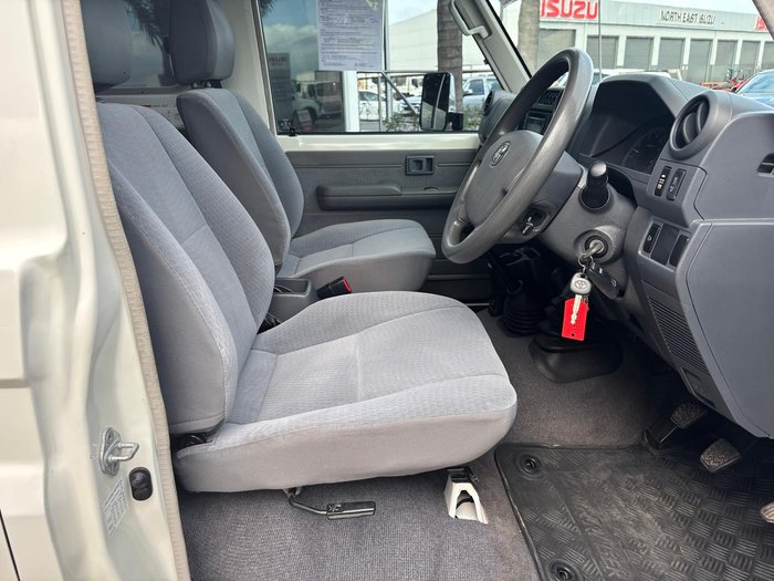 2018 Toyota Landcruiser GXL Troopcarrier