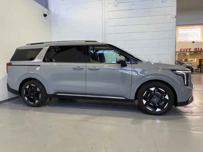 2025 Kia Carnival GT-Line