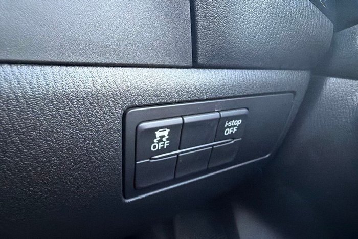 2014 Mazda 3 Maxx