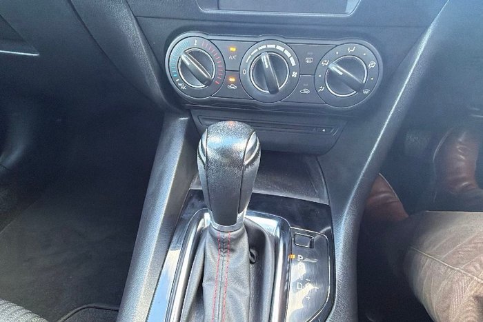 2014 Mazda 3 Maxx