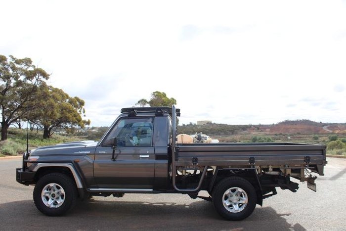 2016 Toyota Landcruiser