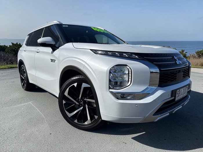 2023 Mitsubishi Outlander PHEV Exceed