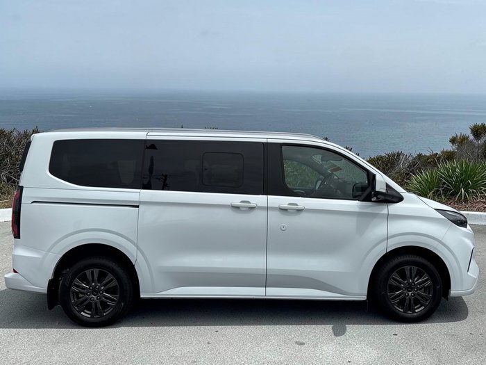 2024 Ford Tourneo Titanium X