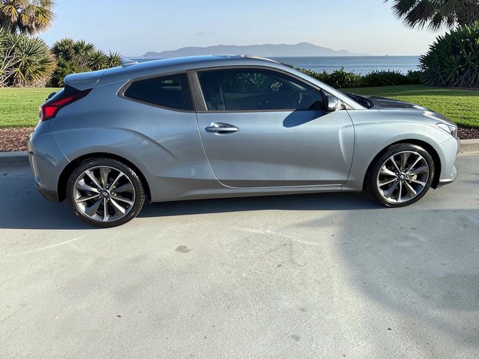 2019 Hyundai Veloster (No Badge)