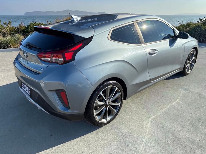 2019 Hyundai Veloster (No Badge)