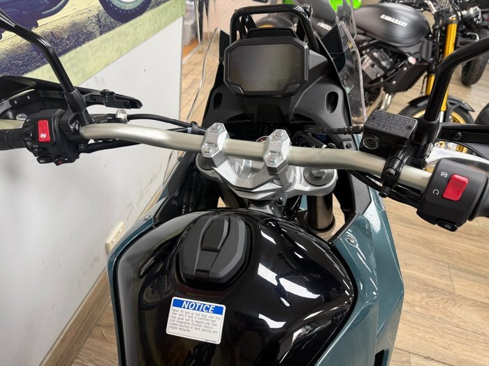 2026 Kawasaki KLE 500 SE KLE500DTFAW Black