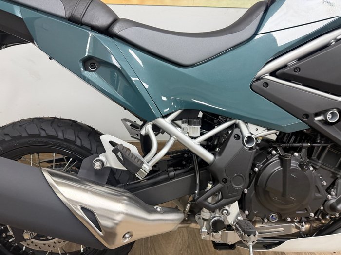 2026 Kawasaki KLE 500 SE KLE500DTFAW Black