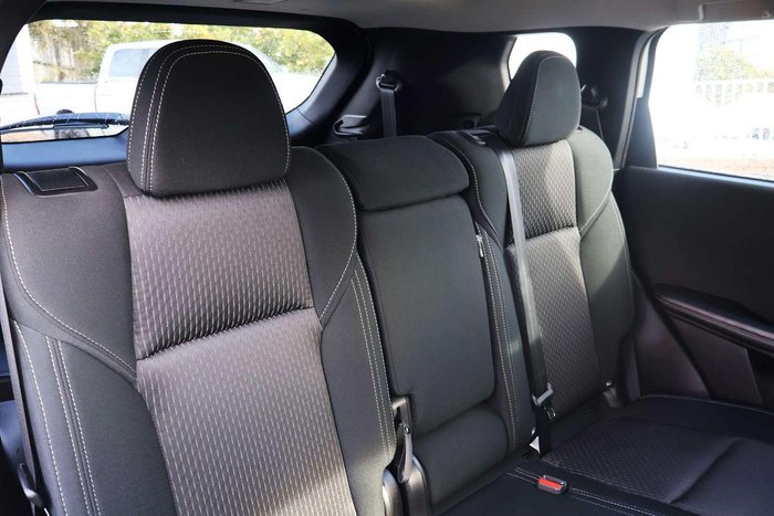 2023 Mitsubishi Outlander ES