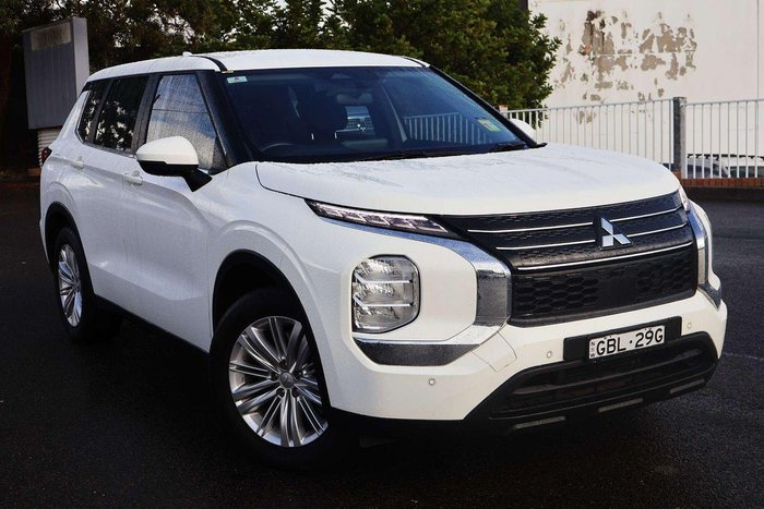 2023 Mitsubishi Outlander