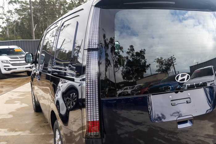 2026 Hyundai STARIA LOAD Premium