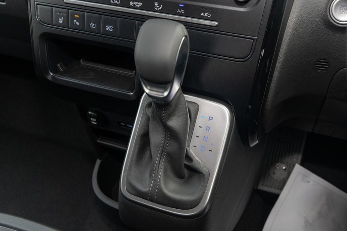 2026 Hyundai STARIA LOAD Premium