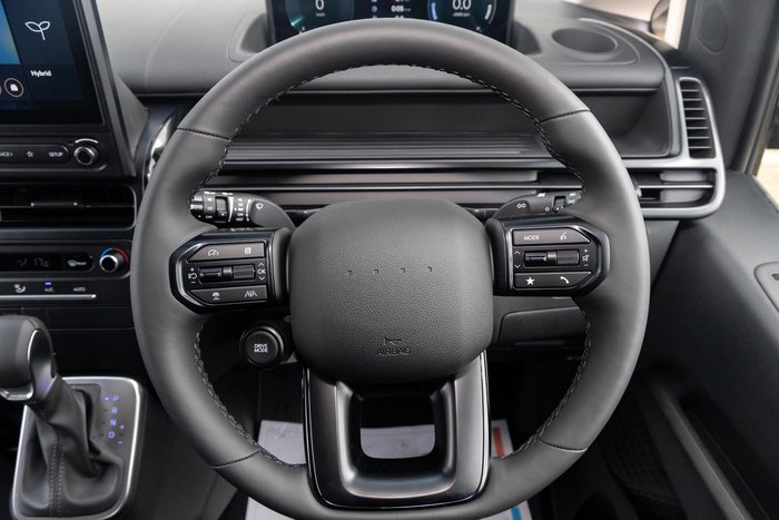 2026 Hyundai STARIA LOAD Premium