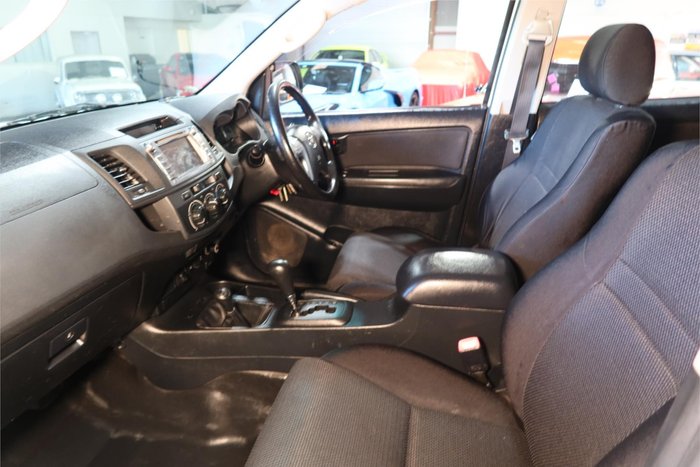 2014 Toyota Hilux SR