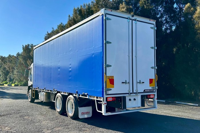 2026 Isuzu F Series FVL 260-300 Freightpack