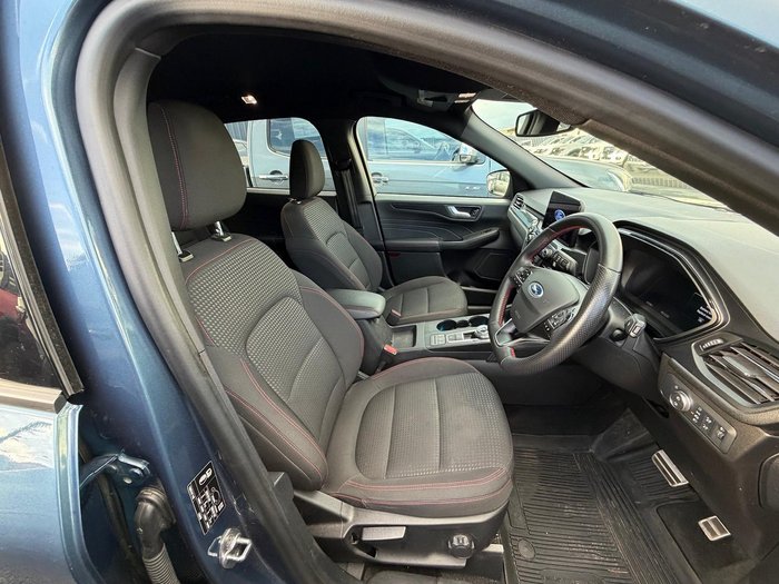 2022 Ford Escape ST-Line