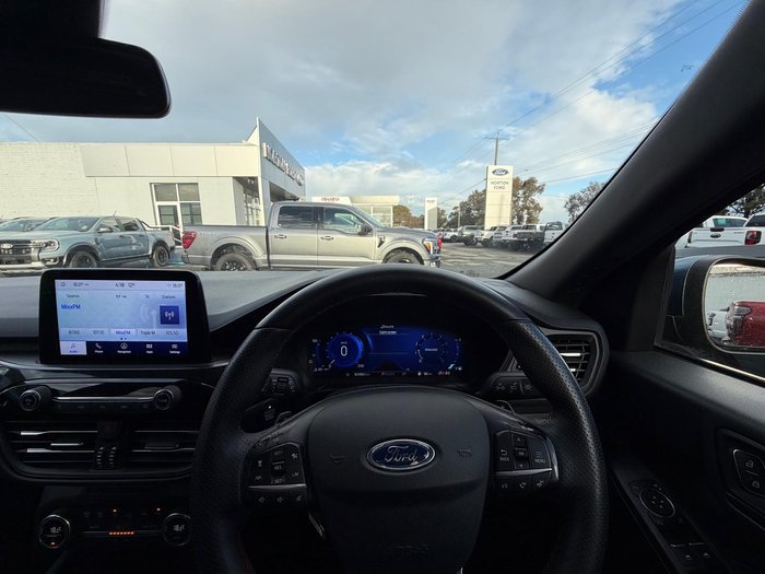 2022 Ford Escape ST-Line