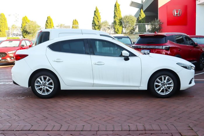 2016 Mazda 3 Maxx