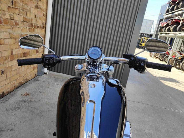 2025 HARLEY-DAVIDSON BREAKOUT 117 (FXBR) ROAD VIVID BLACK