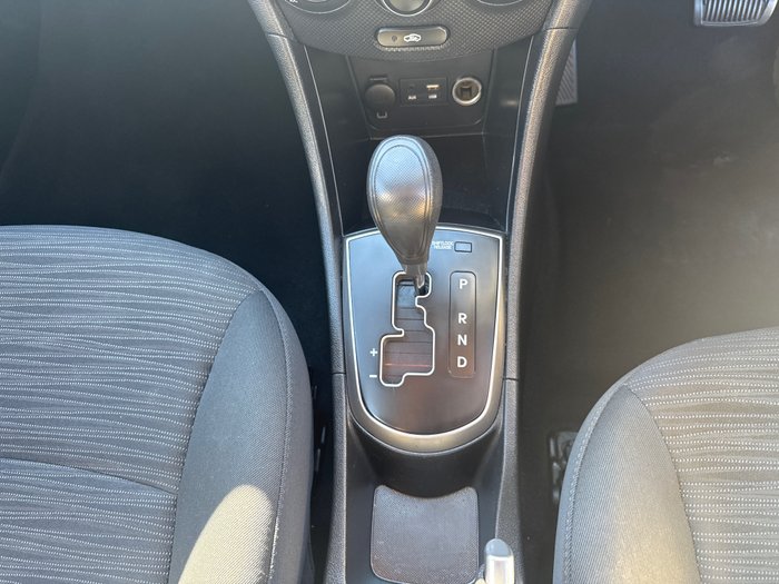 2015 Hyundai Accent Active