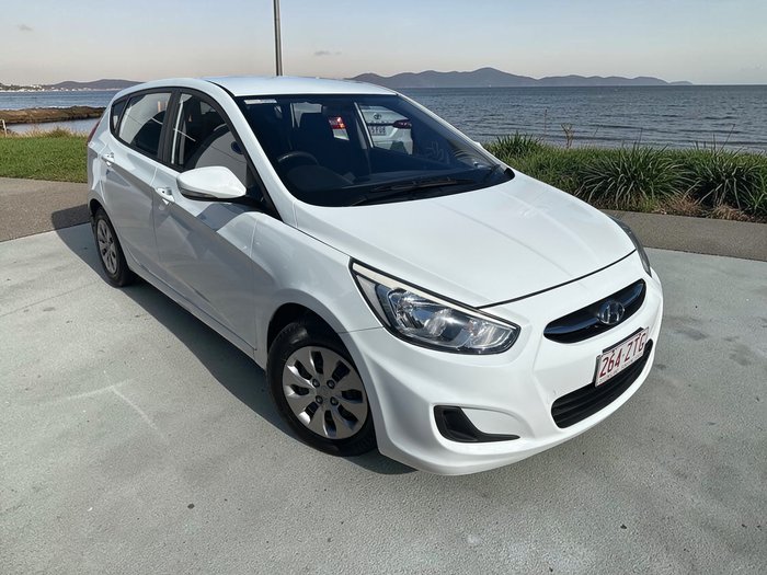 2015 Hyundai Accent Active