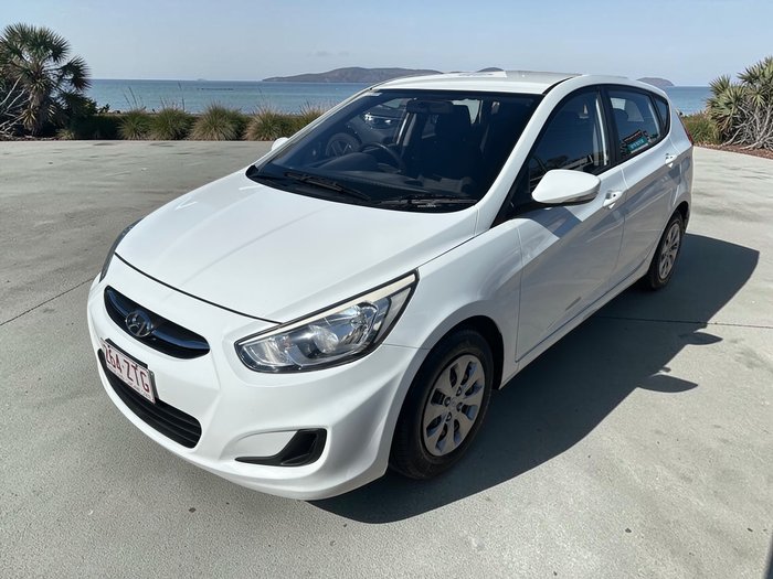 2015 Hyundai Accent Active