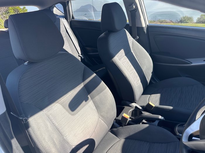 2015 Hyundai Accent Active