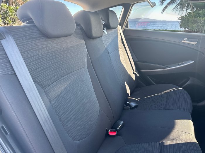 2015 Hyundai Accent Active