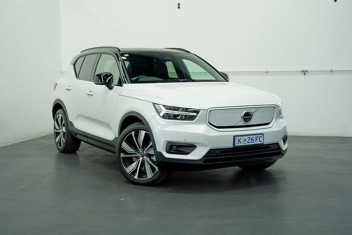 2022 Volvo XC40